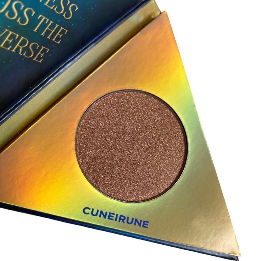 ❇️🧚‍♀️CUNEIRUNE Urban Decay DISCONTINUED Eternals Highlighter NWOBOX